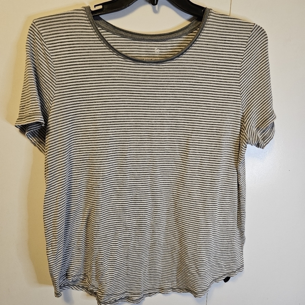 SO Juniors Size XL Striped Favorite Tee